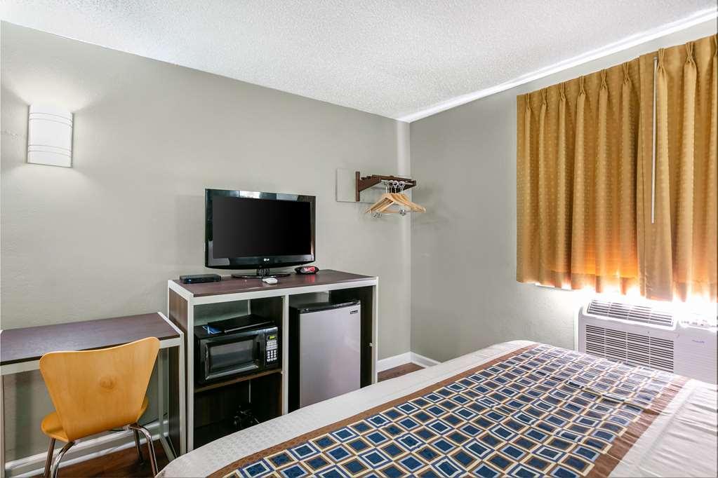 Knights Inn Bristol Levittown Phòng bức ảnh