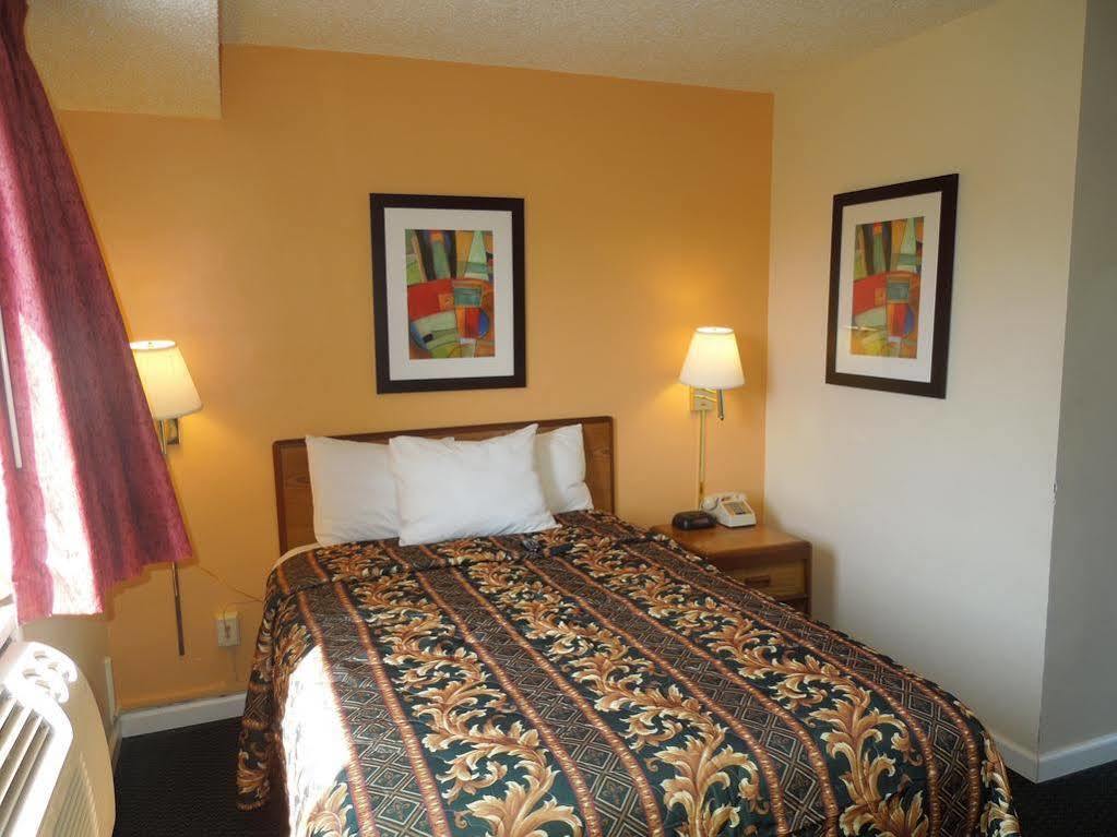 Knights Inn Bristol Levittown Ngoại thất bức ảnh
