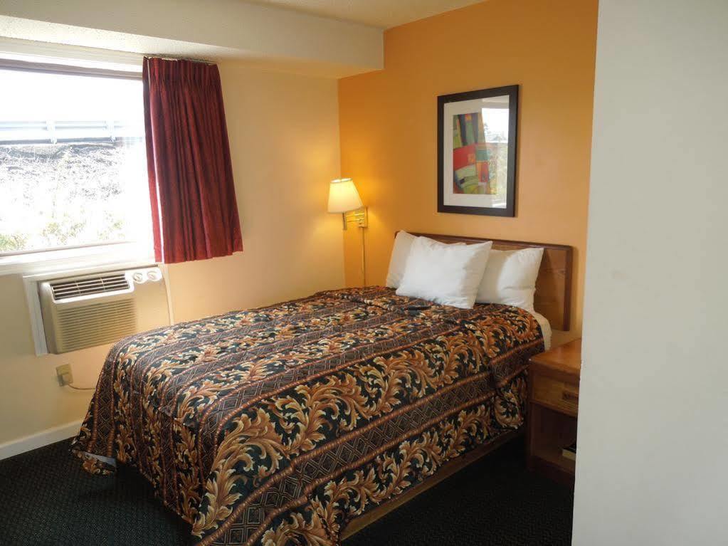 Knights Inn Bristol Levittown Ngoại thất bức ảnh
